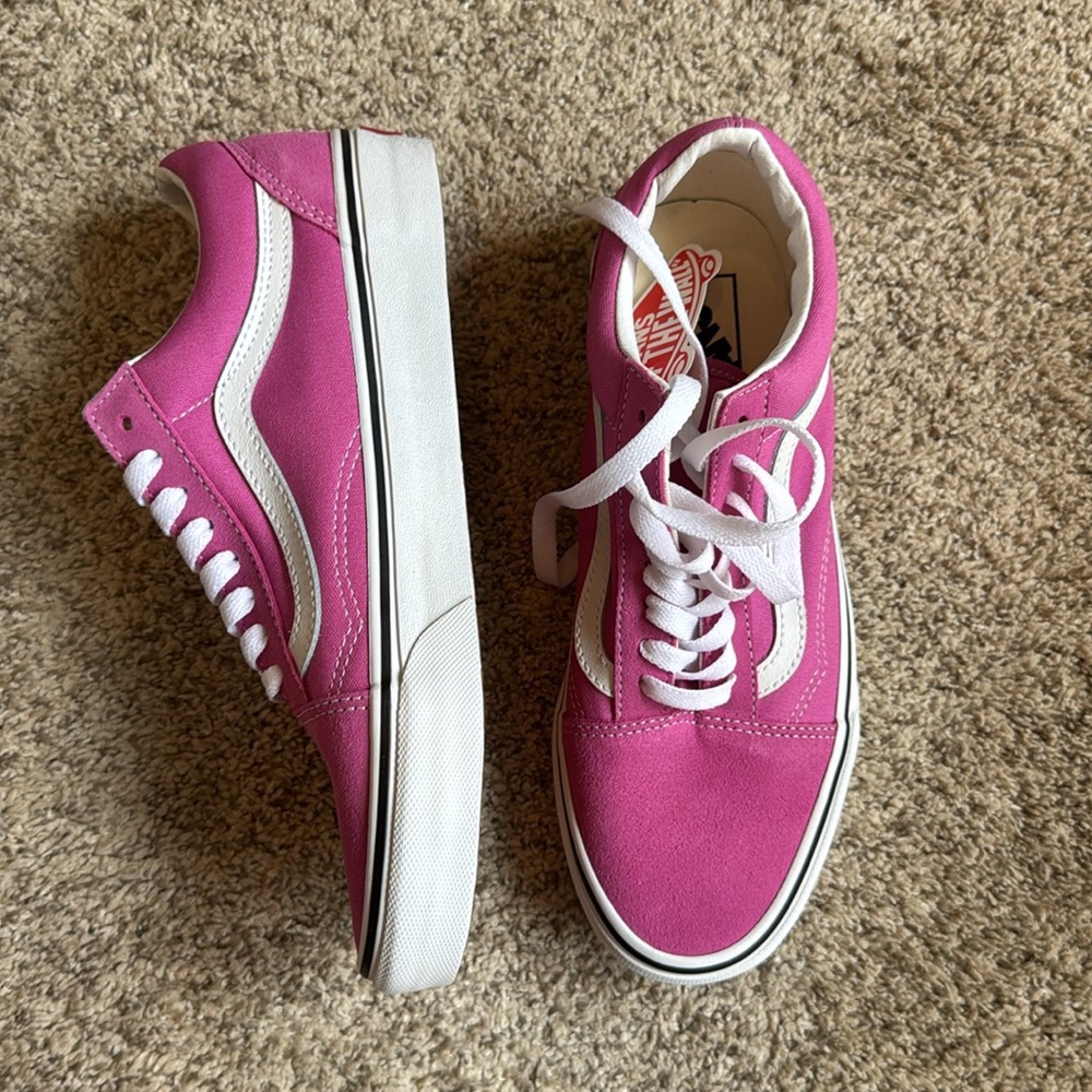 NWT Vans - Picture 2 of 4